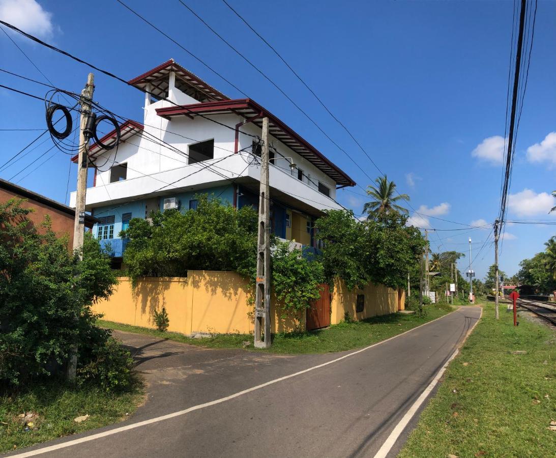 Raj Mahal Inn Wadduwa Exteriör bild