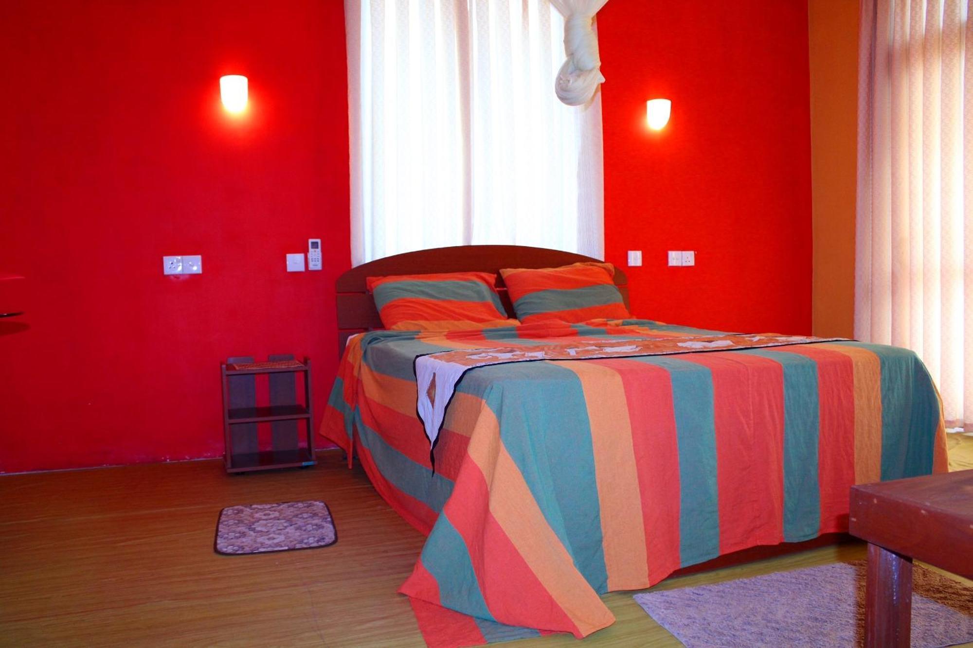 Raj Mahal Inn Wadduwa Exteriör bild